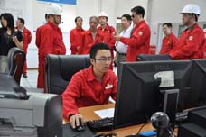 霍爾果斯壓氣首站站控室