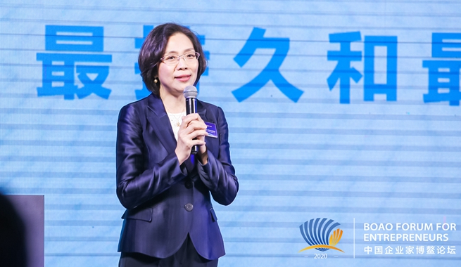 哈爾濱市文化廣電和旅游局黨組書記、局長(zhǎng)蘭峰 主題演講