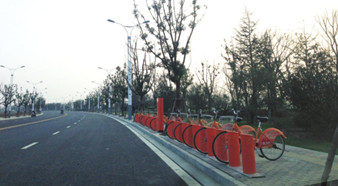 蘇州灣廣場(chǎng)公園開(kāi)通公共自行車(chē)?yán)? /></a>
</div>
<div   id=