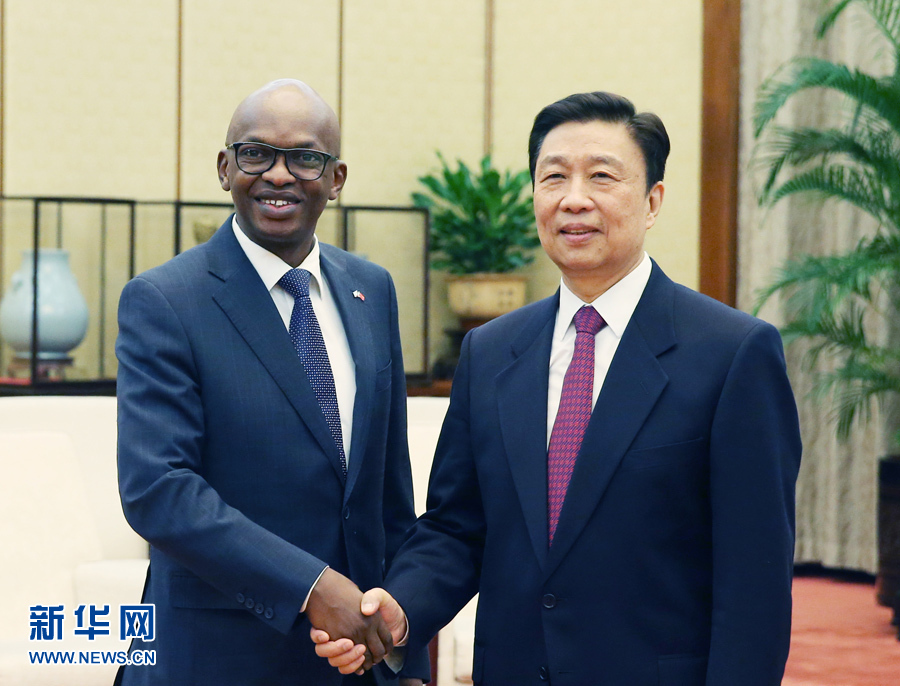 3月16日，中國(guó)國(guó)家副主席李源潮在北京會(huì)見(jiàn)布隆迪外長(zhǎng)尼亞米特韋。新華社記者姚大偉攝