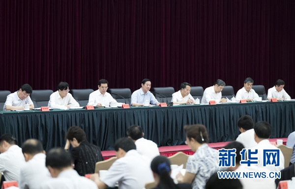 7月12日，中共中央政治局委員、中央書記處書記、中宣部部長劉奇葆在北京出席全國出版工作會議。 新華社記者 丁海濤 攝