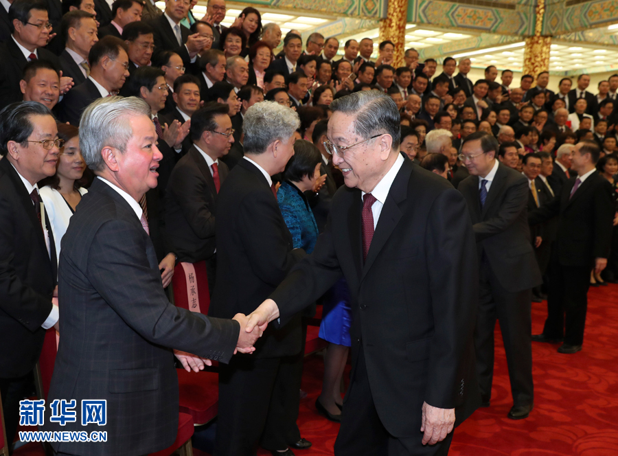 9月28日，中共中央政治局常委、全國(guó)政協(xié)主席俞正聲在北京會(huì)見(jiàn)出席中國(guó)海外交流協(xié)會(huì)第六次會(huì)員大會(huì)的全體代表，并發(fā)表講話(huà)。 新華社記者 龐興雷 攝