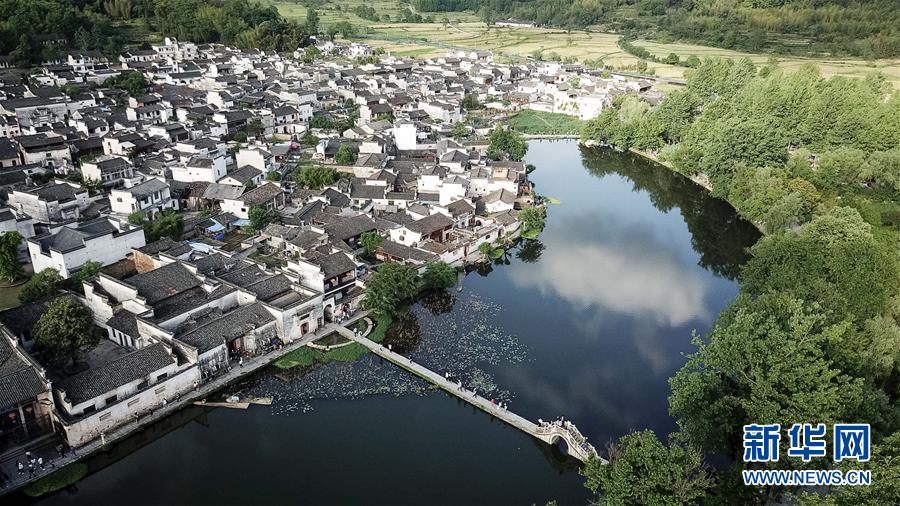 （新華全媒頭條·搶救古民居·圖文互動）（1）當(dāng)古民居遇上城鎮(zhèn)化，如何留住鄉(xiāng)愁？