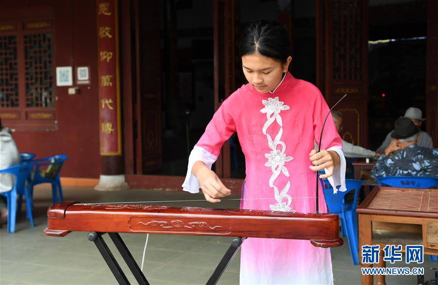 （兩會(huì)前夕看落實(shí)·圖文互動(dòng)）（5）開(kāi)放合作走活發(fā)展“新棋局”－－廣西落實(shí)習(xí)近平總書(shū)記全國(guó)兩會(huì)重要講話精神紀(jì)實(shí)