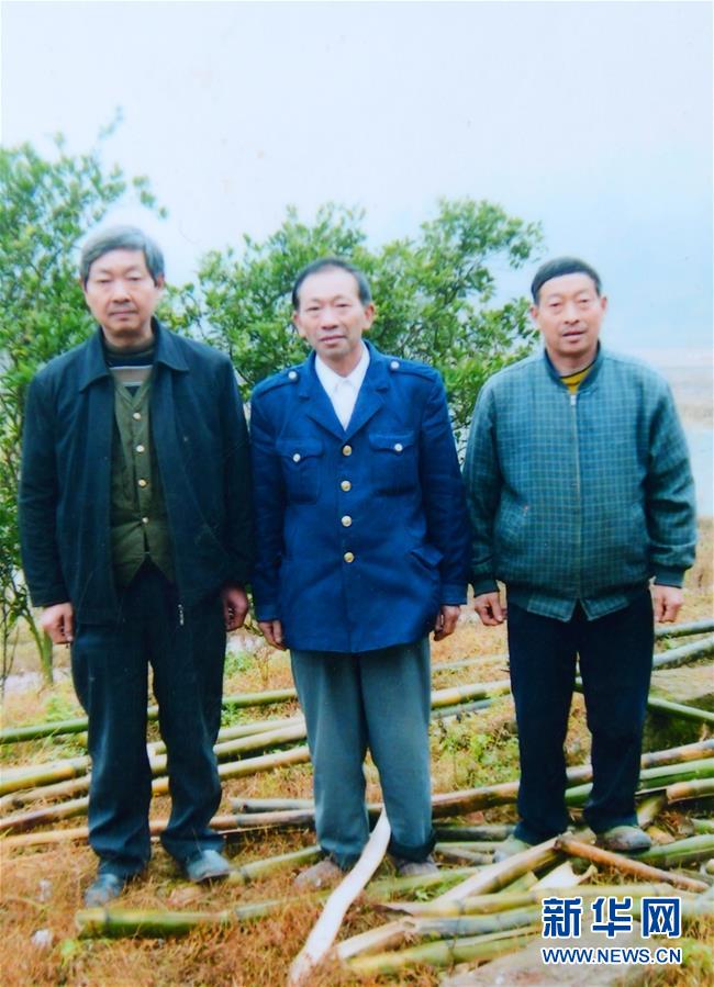 （新華全媒頭條·愛國(guó)情 奮斗者·圖文互動(dòng)）（11）致敬，為祖國(guó)獻(xiàn)身的英雄！