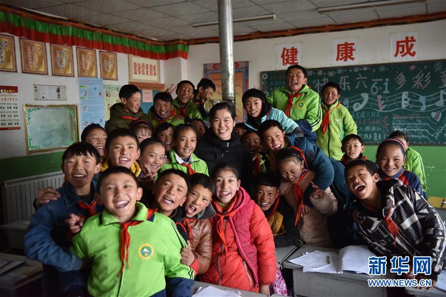 （不忘初心、牢記使命·圖文互動）（3）青春之花綻放五千米云端——記扎根海拔最高縣小學教師夫妻杜安東、曹曉花