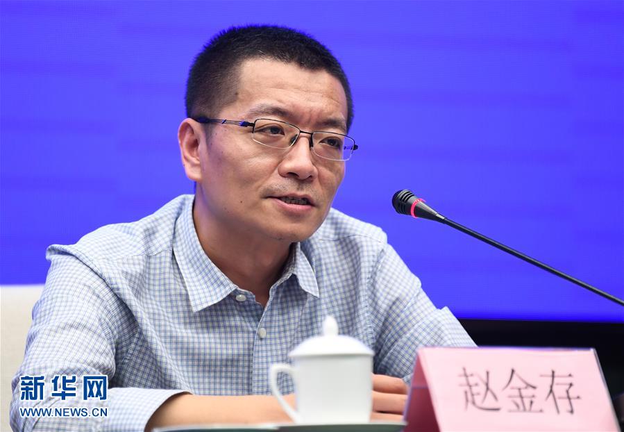 （聚焦疫情防控·圖文互動）（2）鐘南山、李蘭娟院士團隊從新冠肺炎患者糞便中分離出病毒