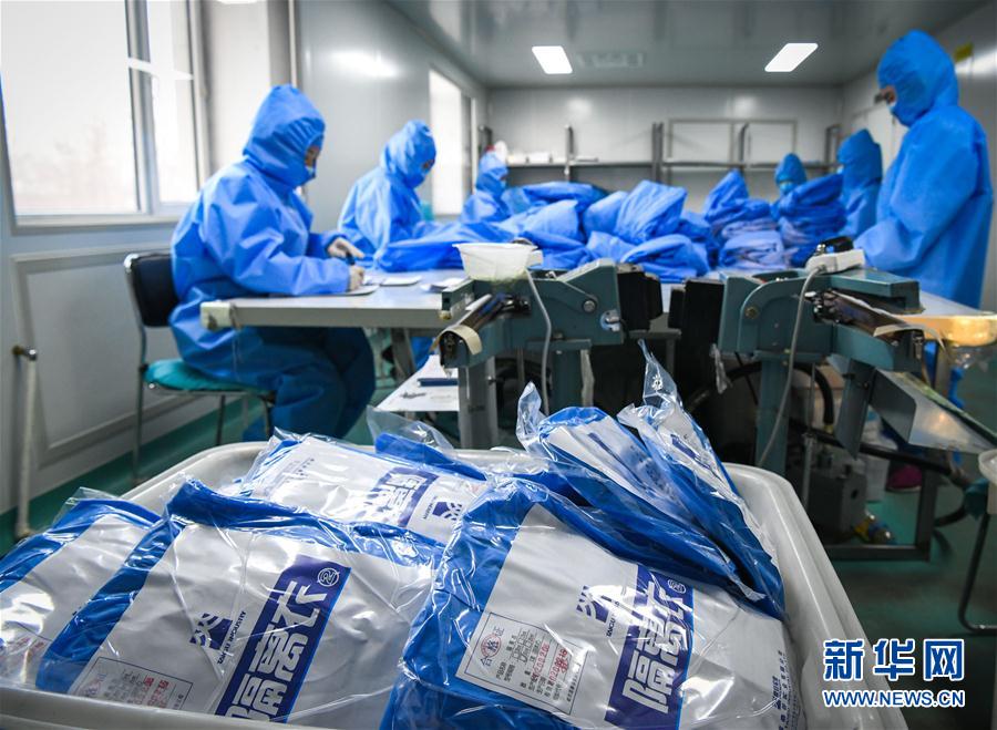 （在習近平新時代中國特色社會主義思想指引下——新時代新作為新篇章·習近平總書記關切事·圖文互動）（3）不放松！——各地努力抓緊抓實抓細疫情防控