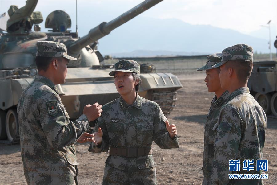 （圖文互動）（4）邊疆軍營“花木蘭”——記“最美新時(shí)代革命軍人”馬和帕麗