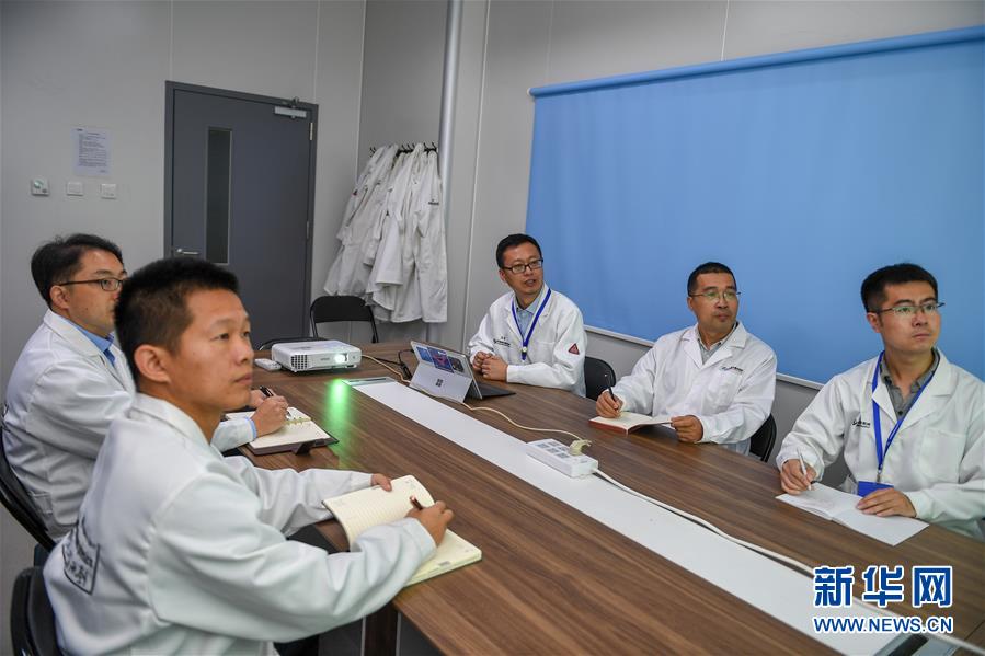（在習近平新時代中國特色社會主義思想指引下——新時代新作為新篇章·習近平總書記關切事·圖文互動）（1）終不悔為國為民，攀高峰只爭朝夕——來自科學家們的動人故事