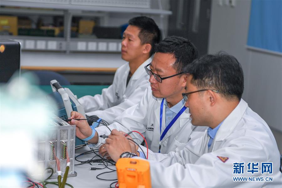 （在習近平新時代中國特色社會主義思想指引下——新時代新作為新篇章·習近平總書記關切事·圖文互動）（2）終不悔為國為民，攀高峰只爭朝夕——來自科學家們的動人故事
