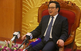 專訪：愿中國人民在中共領(lǐng)導下取得更多成就——訪越共中央委員、中央對外部部長黃平君