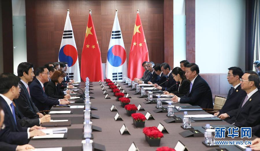 7月4日，國家主席習近平在首爾會見韓國總理鄭烘原。 新華社記者謝環馳攝 
