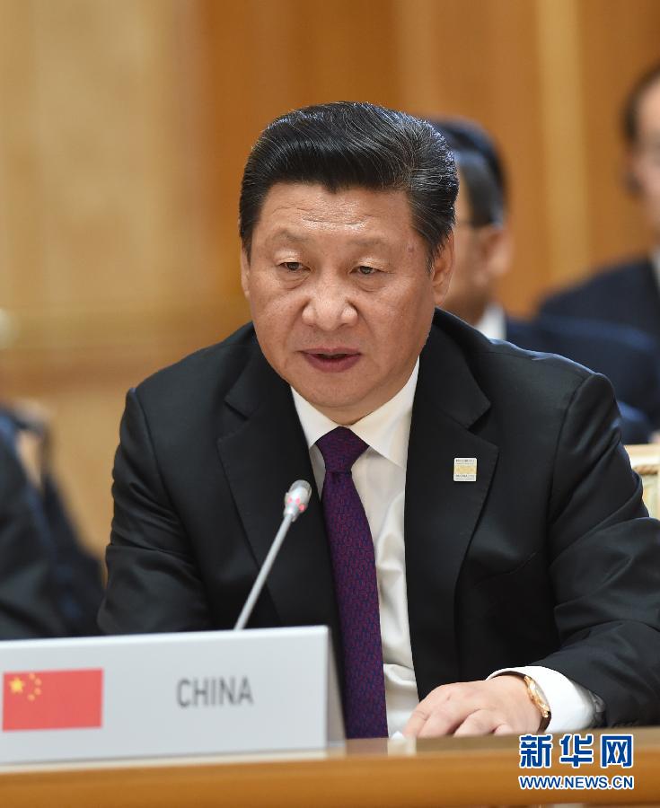7月9日，金磚國家領(lǐng)導(dǎo)人第七次會晤在俄羅斯烏法舉行。中國國家主席習(xí)近平、俄羅斯總統(tǒng)普京、巴西總統(tǒng)羅塞夫、印度總理莫迪、南非總統(tǒng)祖馬出席。這是習(xí)近平發(fā)表題為《共建伙伴關(guān)系　共創(chuàng)美好未來》的主旨講話。新華社記者 饒愛民 攝 