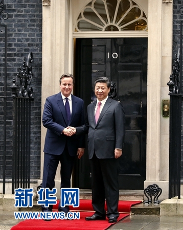 10月21日，國家主席習近平在倫敦唐寧街首相府同英國首相卡梅倫舉行會談。 新華社記者 鞠鵬 攝 
