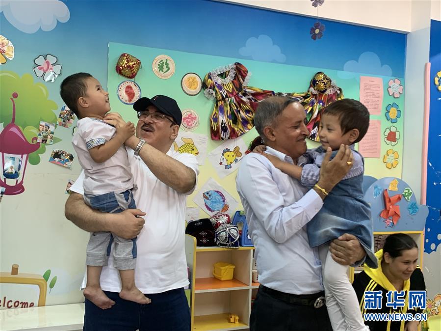 （圖文互動）（3）多國駐華使節參訪新疆：中國反恐、去極端化經驗值得學習借鑒