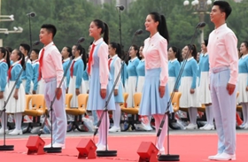 聽共青團(tuán)員和少先隊(duì)員的心聲：請黨放心，強(qiáng)國有我！